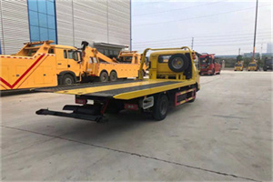 弓长岭非事故拖车